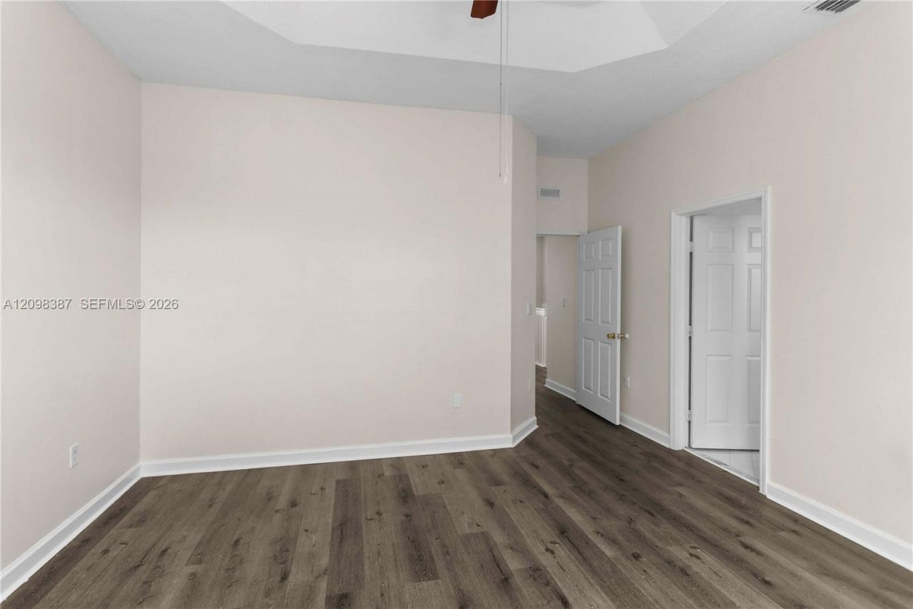 2001 NE 40th Rd , Unit ., Homestead, FL 33033 Photo