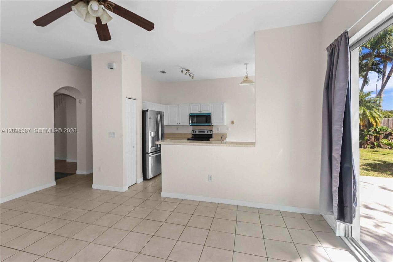 2001 NE 40th Rd , Unit ., Homestead, FL 33033 Photo