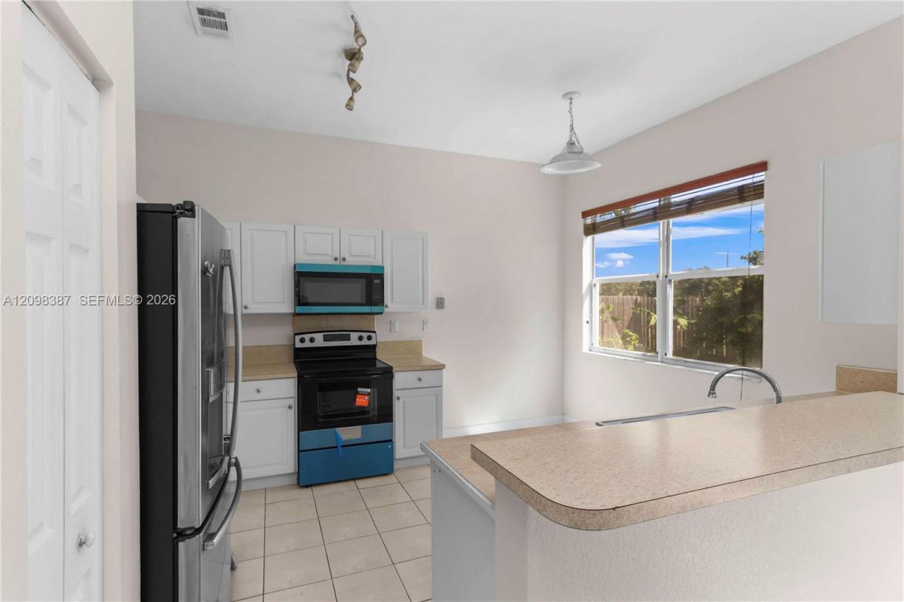 2001 NE 40th Rd , Unit ., Homestead, FL 33033 Photo