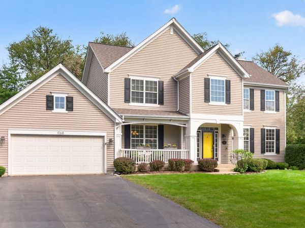 1068 Fox Path , West Dundee, IL 60118