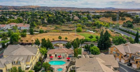 1415 Vessona Cir, Folsom, CA 95630 Photo