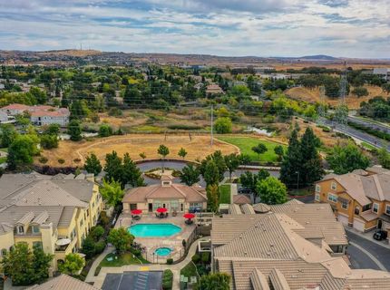 1415 Vessona Cir, Folsom, CA 95630 Photo