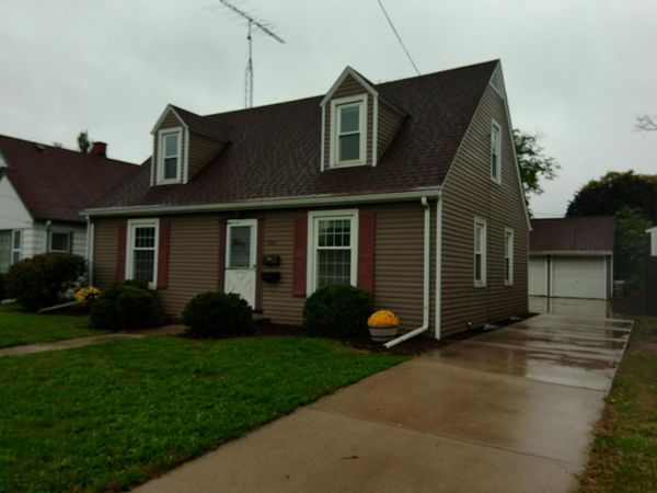 3018 21st St, Racine, WI 53403