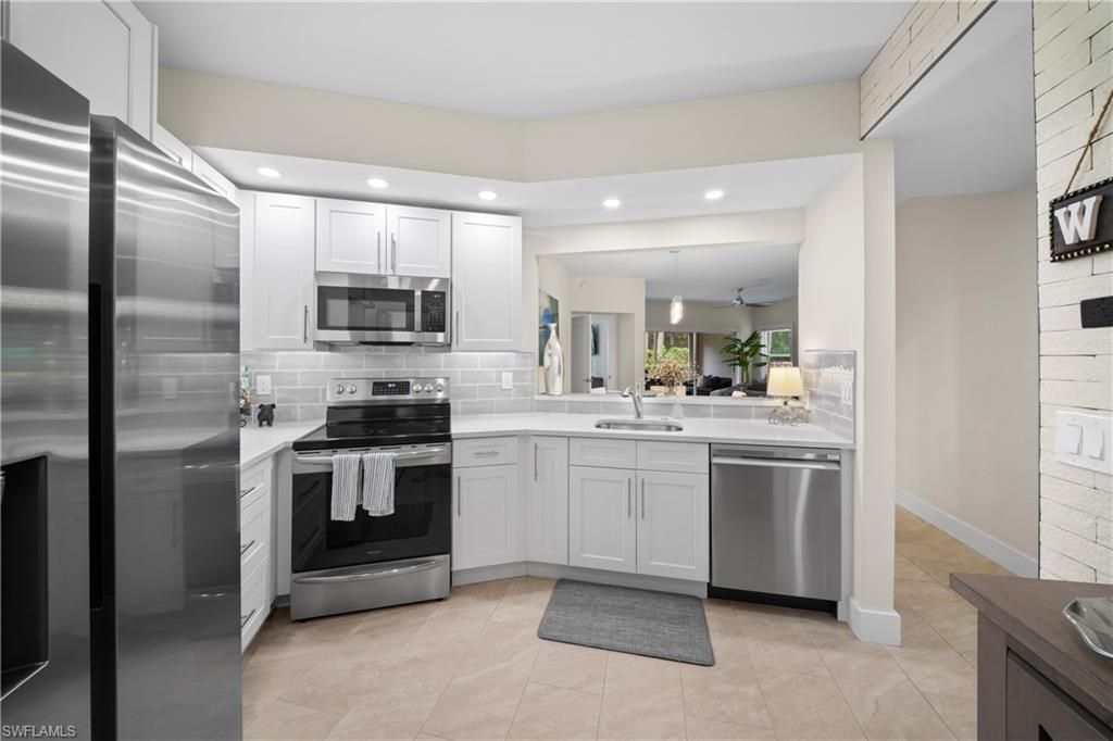 1044 Woodshire Ln, Unit B101, Naples, FL 34105 Photo