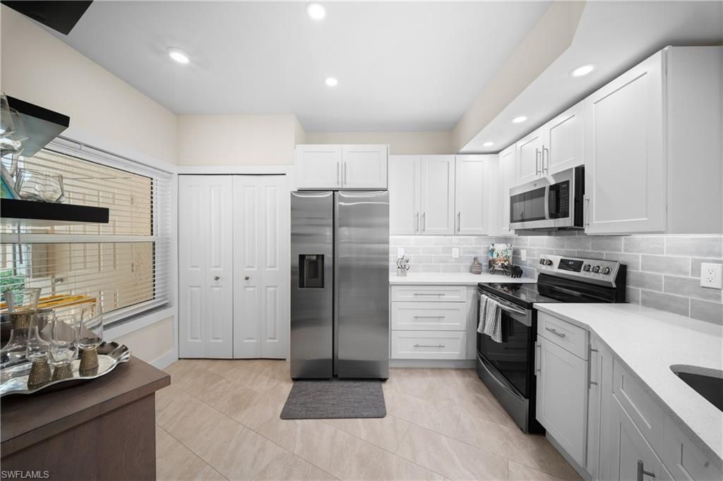 1044 Woodshire Ln, Unit B101, Naples, FL 34105 Photo