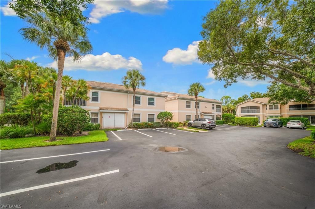 1044 Woodshire Ln, Unit B101, Naples, FL 34105 Photo