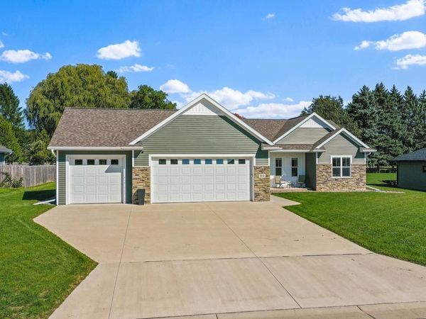 804 MOONBEAM LANE, Francis Creek, WI 54214