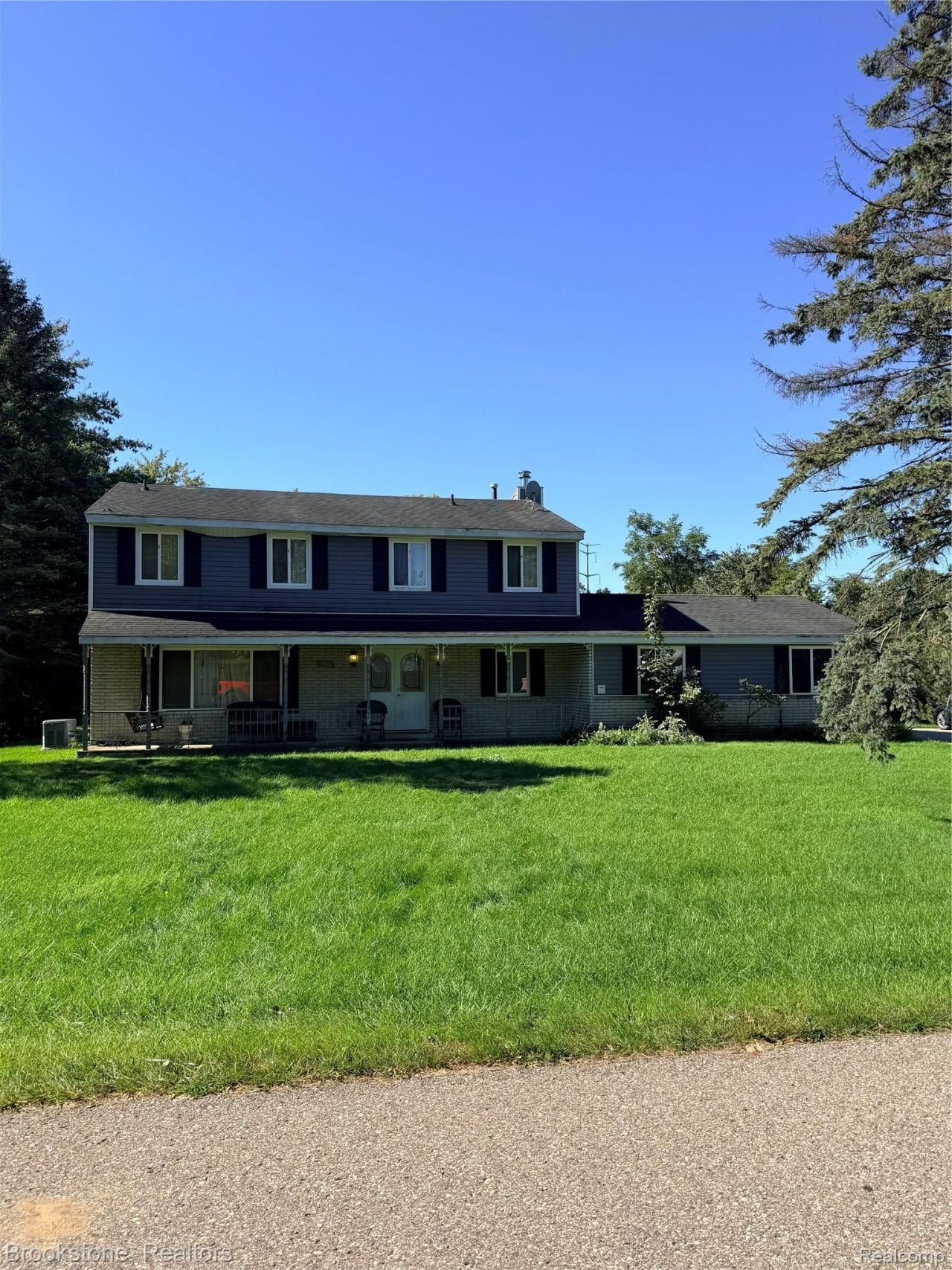 1300 Thread Valley, Groveland Township, Mi 48442 Main Photo