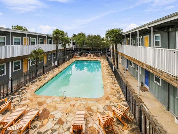 2401 Manor RD, Unit 222, Austin, TX 78722