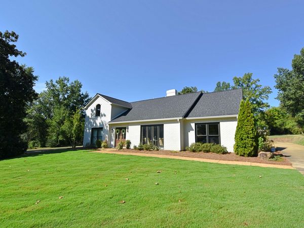 2301 St. Andrews Dr., Belden, MS 38826