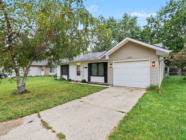 933 Shiloh Court , Joliet, IL 60431