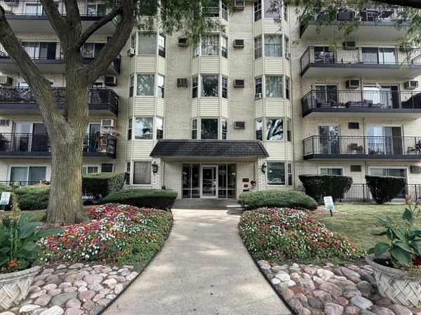 5506 Lincoln Avenue , Unit 516, Morton Grove, IL 60053