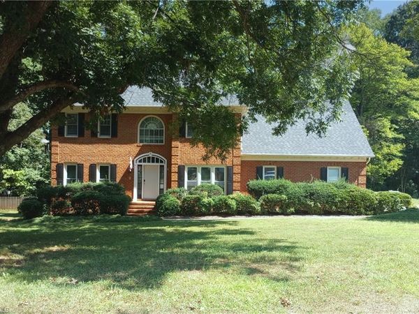 8 Dunkirk Place, Greensboro, NC 27410