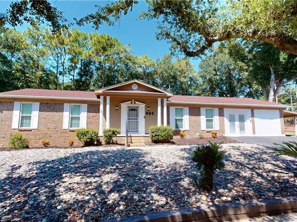 905 Imperial Drive , Mobile, AL 36608