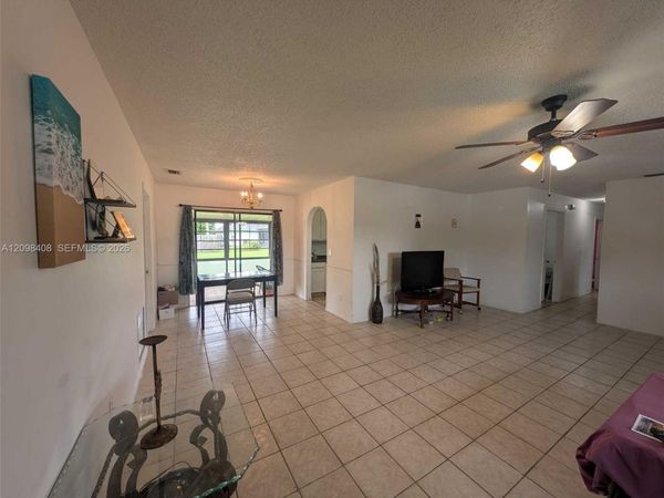 1689 Floresta SE Drive , Port St. Lucie, FL 34983