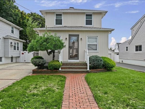 309 Frederick Avenue , Bellmore, NY 11710