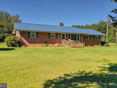 16184 MELVILLE LANE, BOWLING GREEN, VA 22427