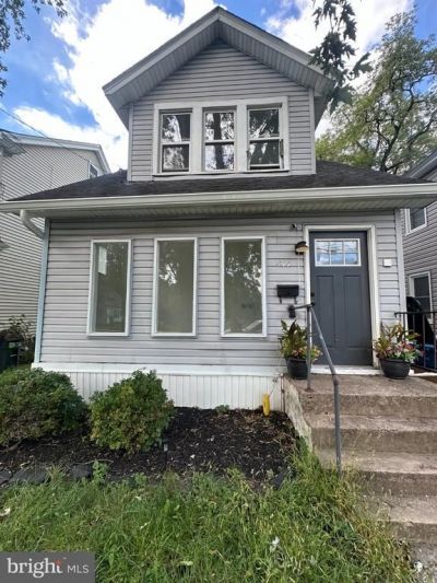 414 W BRIDGE STREET, MORRISVILLE, PA 19067