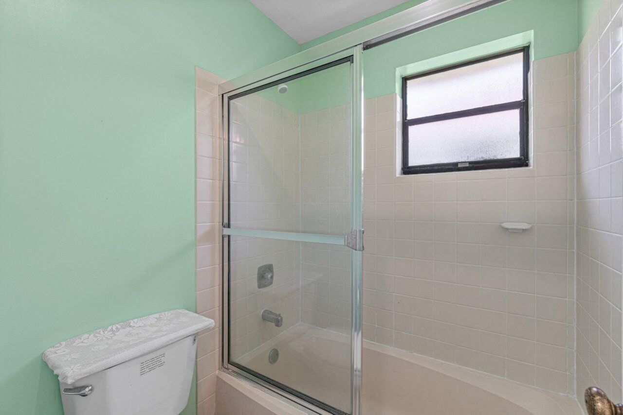 9825 Walnut Tree Way, Boynton Beach, FL 33436 Photo