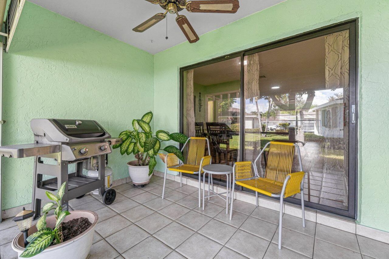 9825 Walnut Tree Way, Boynton Beach, FL 33436 Photo