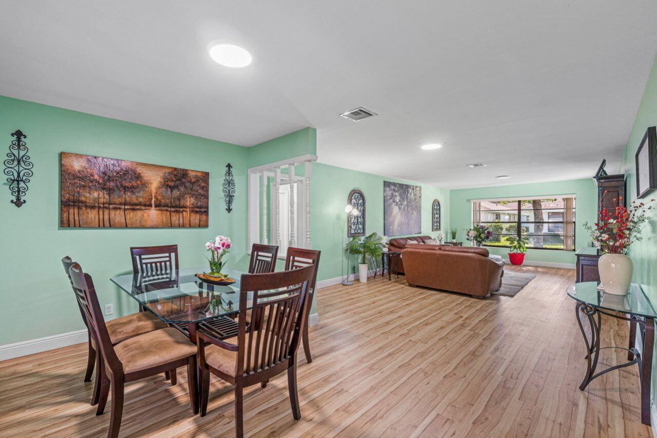 9825 Walnut Tree Way, Boynton Beach, FL 33436 Photo