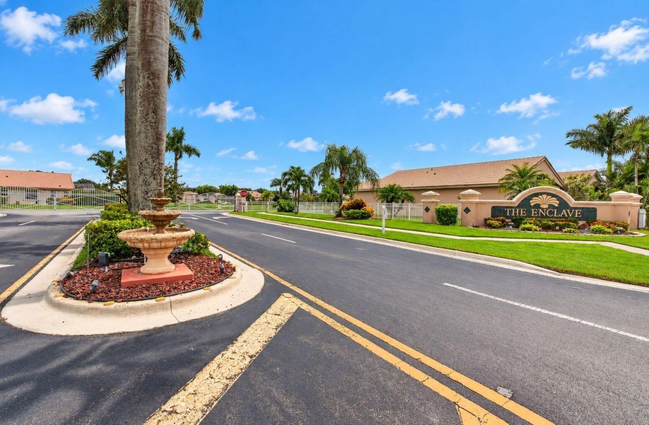 6354 Westchester Club Drive N, Boynton Beach, FL 33437 Photo