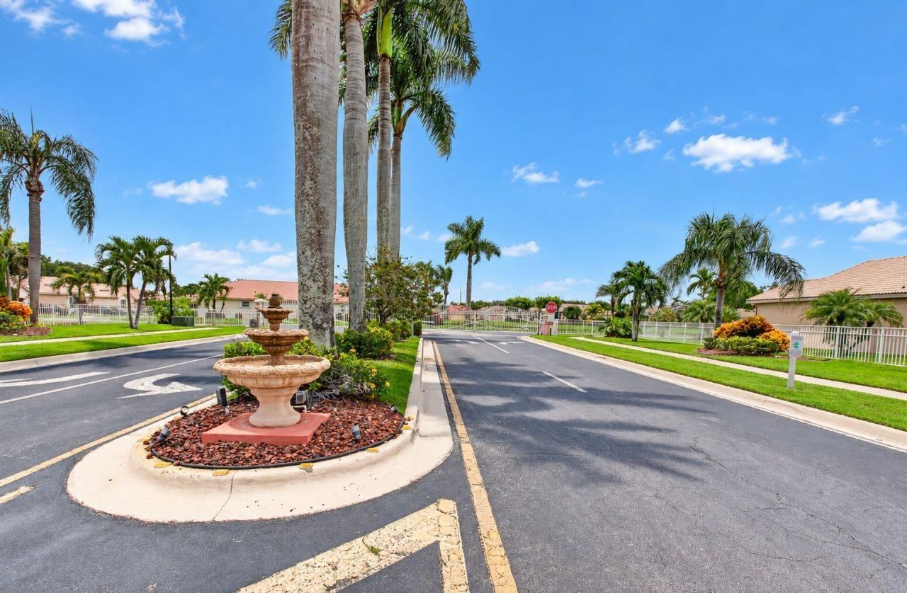 6354 Westchester Club Drive N, Boynton Beach, FL 33437 Photo