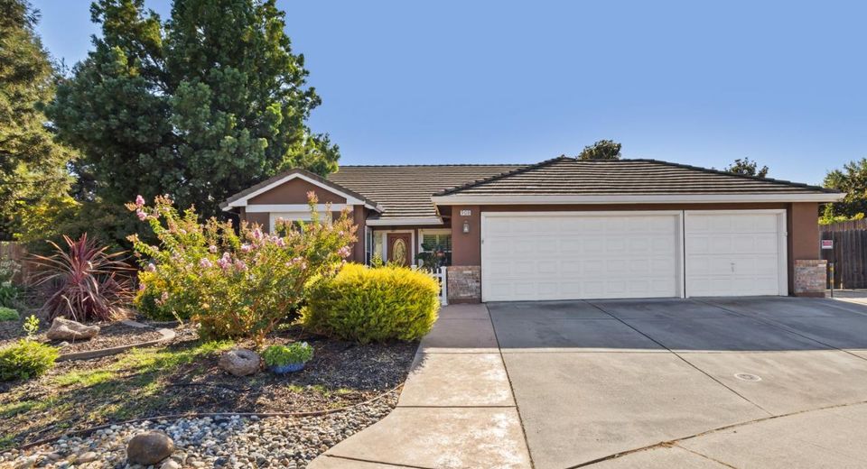 908 Courtenay Ct, Galt, CA 95632 Photo