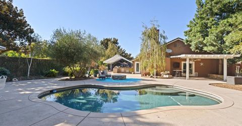 908 Courtenay Ct, Galt, CA 95632 Photo