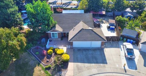 908 Courtenay Ct, Galt, CA 95632 Photo