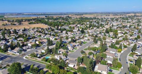 908 Courtenay Ct, Galt, CA 95632 Photo