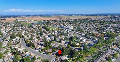 908 Courtenay Ct, Galt, CA 95632 Photo