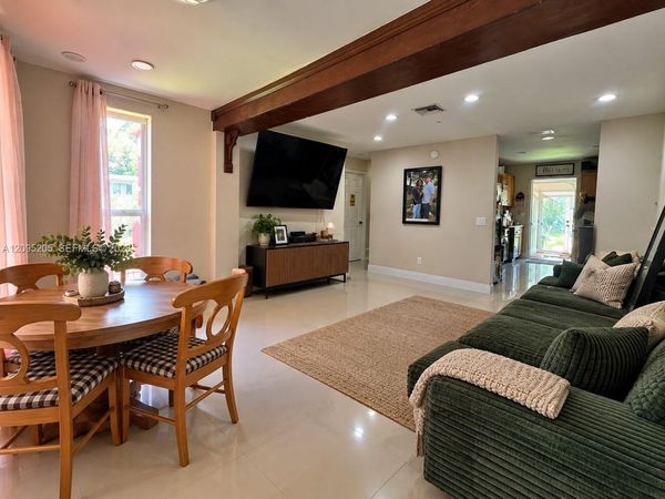 400 NE 13th St , Homestead, FL 33030