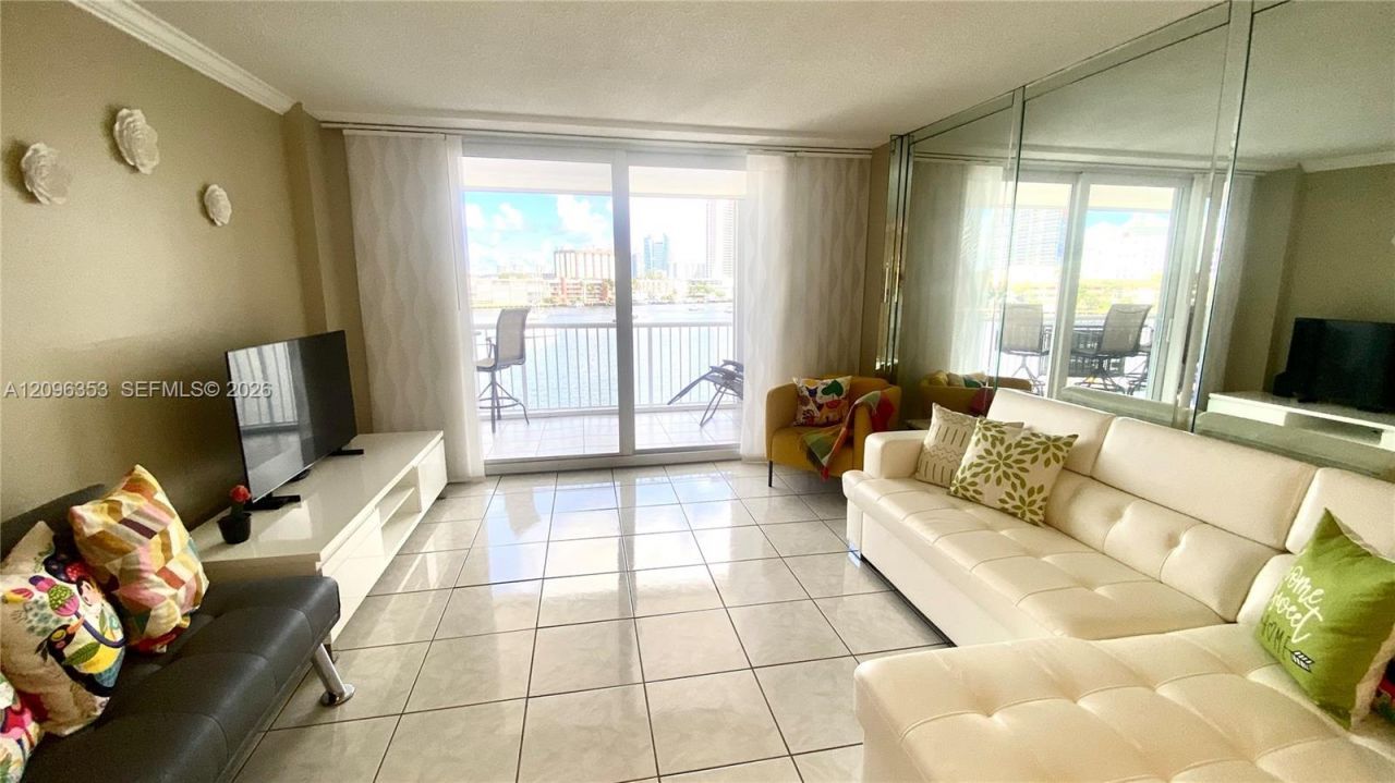 410 Golden Isles Dr, Unit 407, Hallandale Beach, FL 33009 Photo