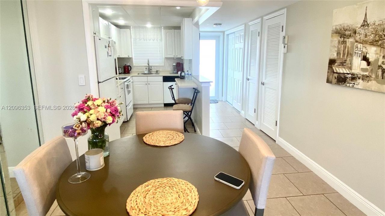 410 Golden Isles Dr, Unit 407, Hallandale Beach, FL 33009 Photo