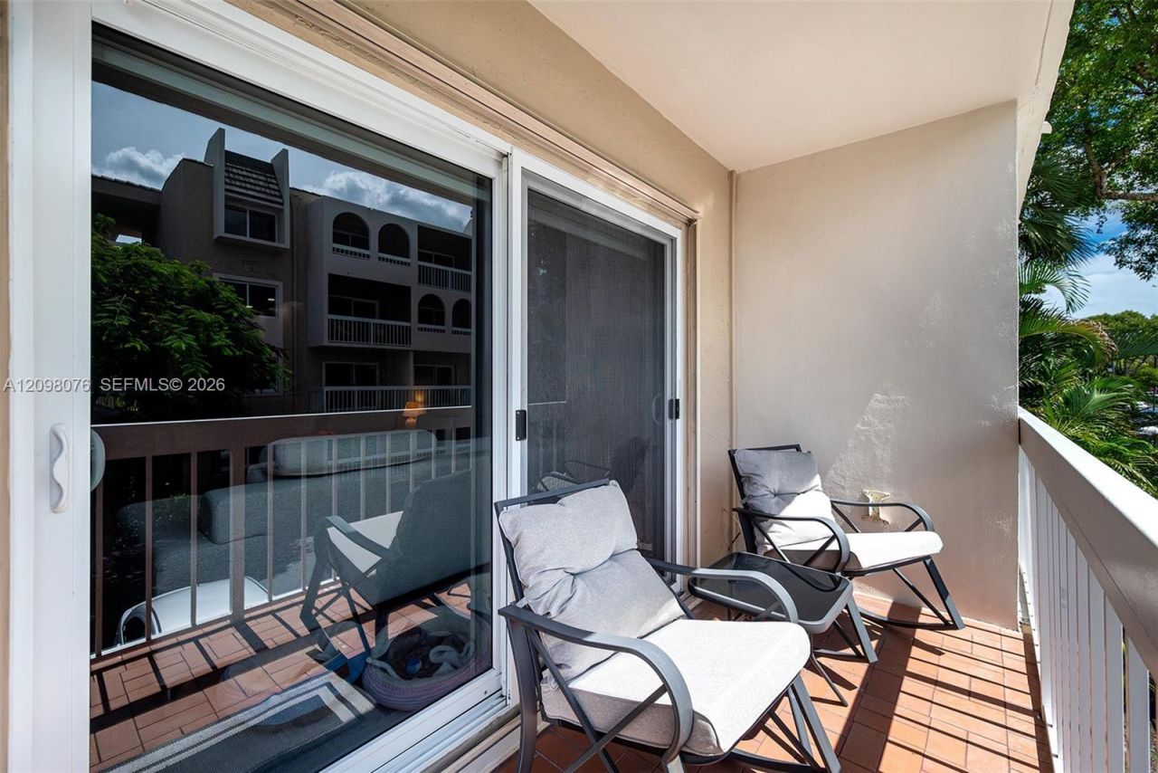 7845 Camino Real , Unit O-212, Miami, FL 33143 Photo