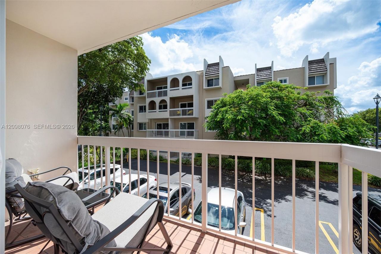 7845 Camino Real , Unit O-212, Miami, FL 33143 Photo
