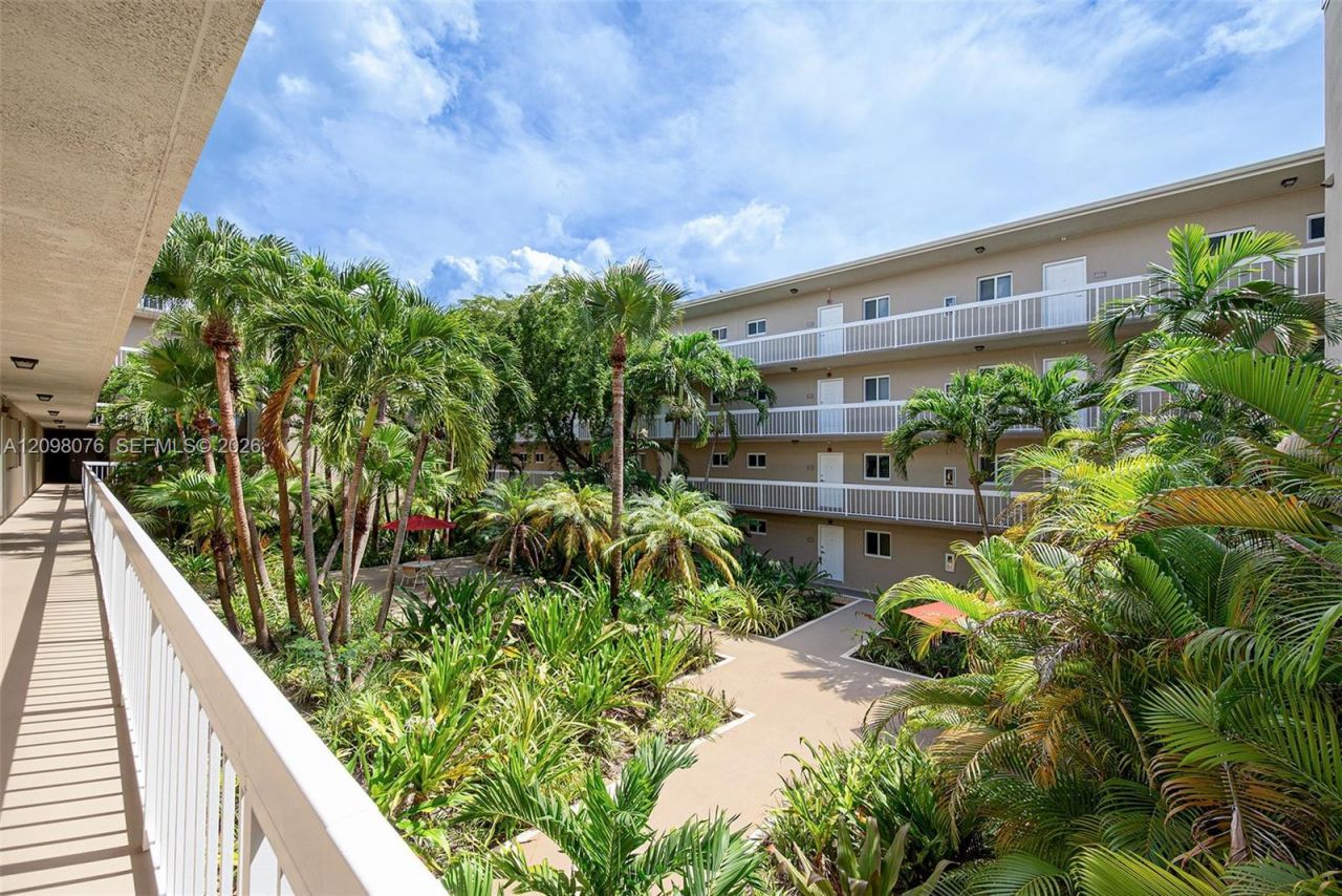7845 Camino Real , Unit O-212, Miami, FL 33143 Photo