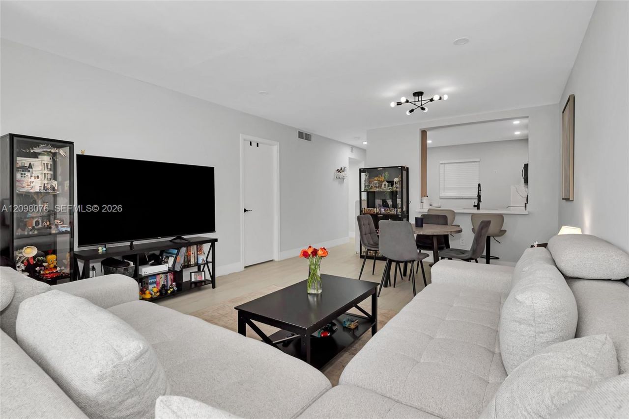 7845 Camino Real , Unit O-212, Miami, FL 33143 Photo