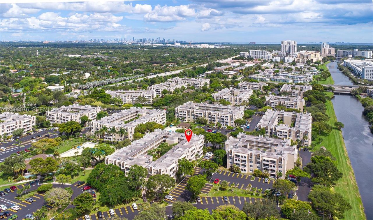 7845 Camino Real , Unit O-212, Miami, FL 33143 Photo