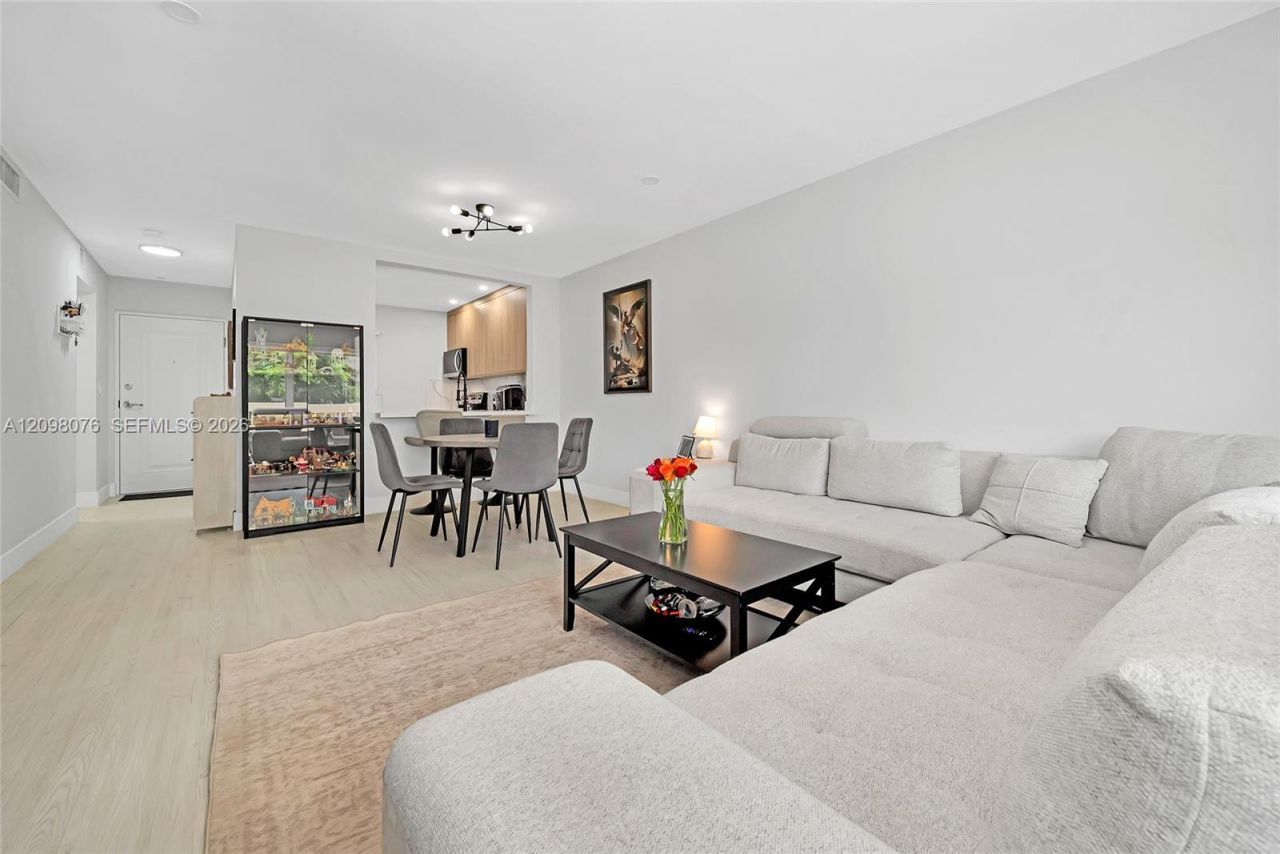 7845 Camino Real , Unit O-212, Miami, FL 33143 Photo