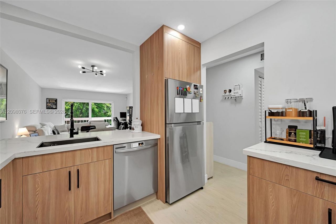 7845 Camino Real , Unit O-212, Miami, FL 33143 Photo