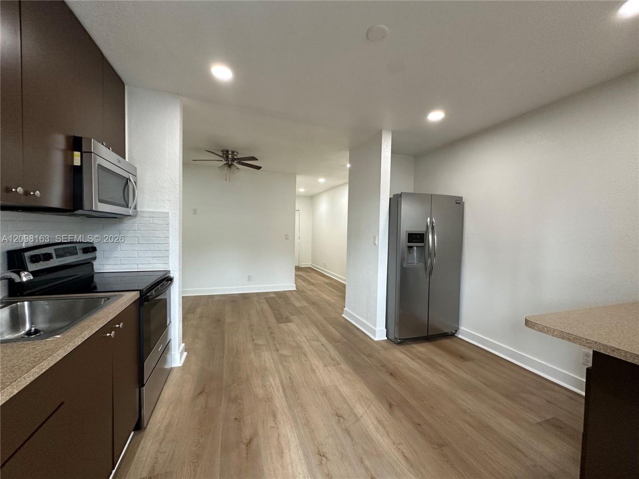 108 NW 2nd Ave, Unit C, Hallandale Beach, FL 33009 Photo