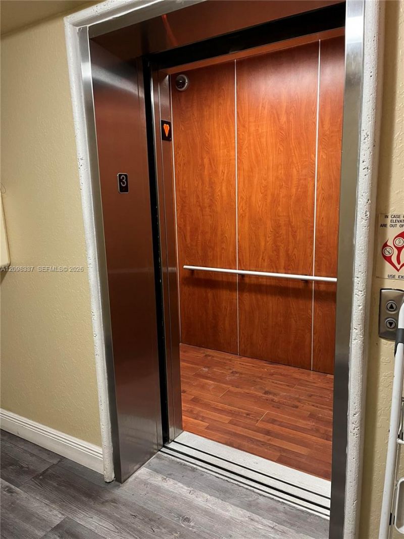 2415 NW 16th St Rd , Unit 316, Miami, FL 33125 Photo