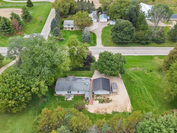 5688 S Bird Street, Sun Prairie, WI 53590