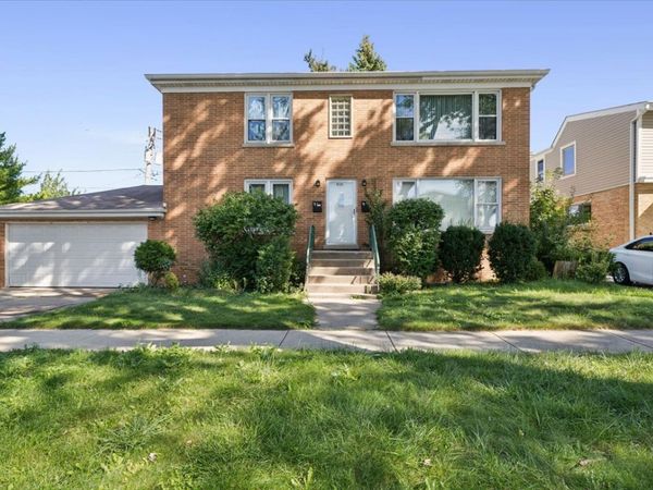 8121 N Ottawa Avenue , Niles, IL 60714