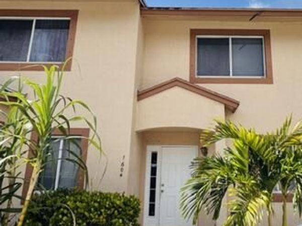 1604 Lakeview Drive W, Royal Palm Beach, FL 33411
