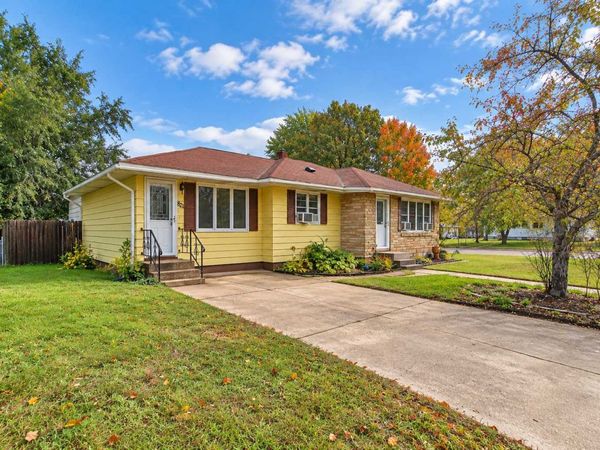 821 3rd Avenue NE, Staples, MN 56479
