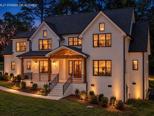 1825 Sawyer Farms Lane, Signal Mountain, TN 37377