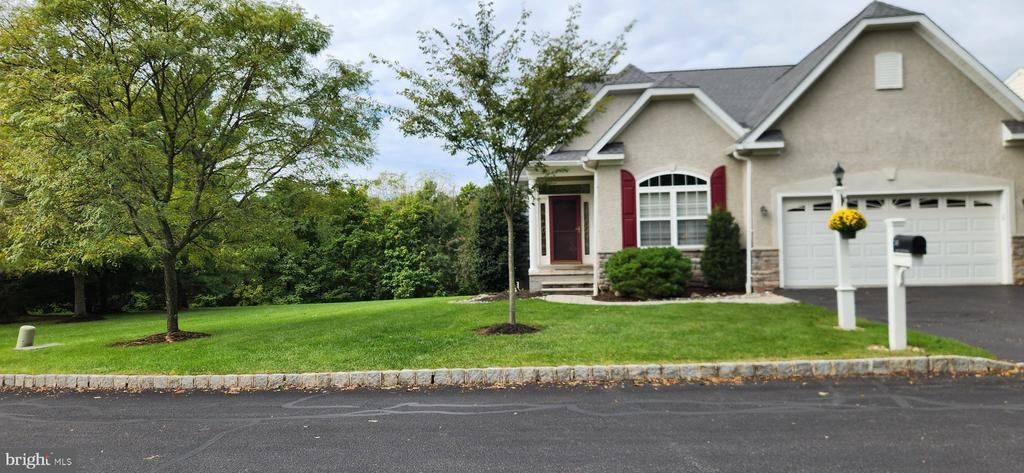 745 CRESTVIEW BOULEVARD, COLLEGEVILLE, PA 19426
